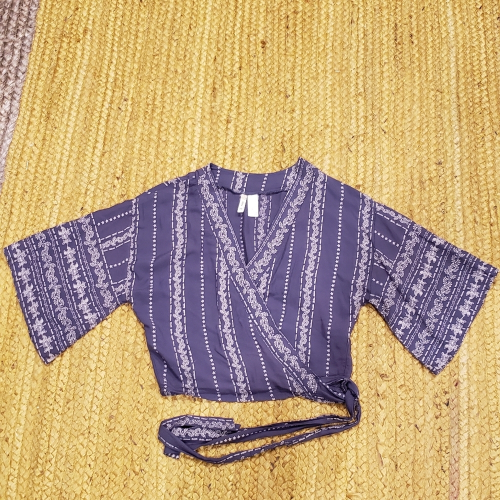 Japna wrap crop top